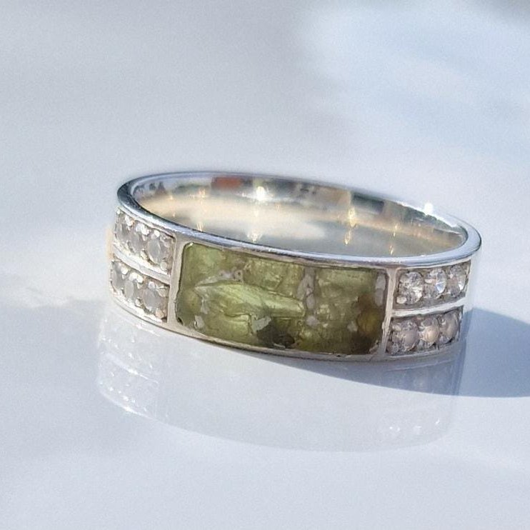Diamanté band