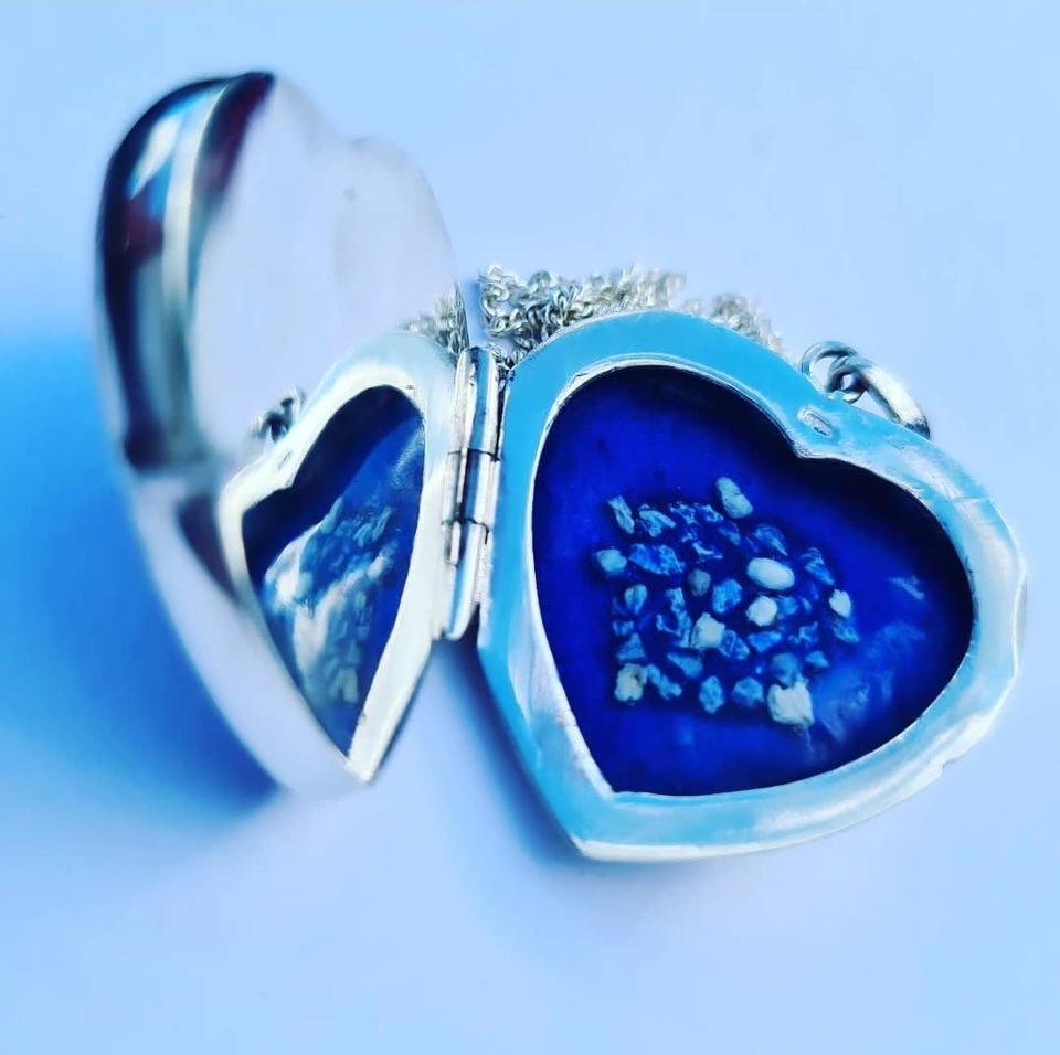 Memorial Locket (With internal inclusions)