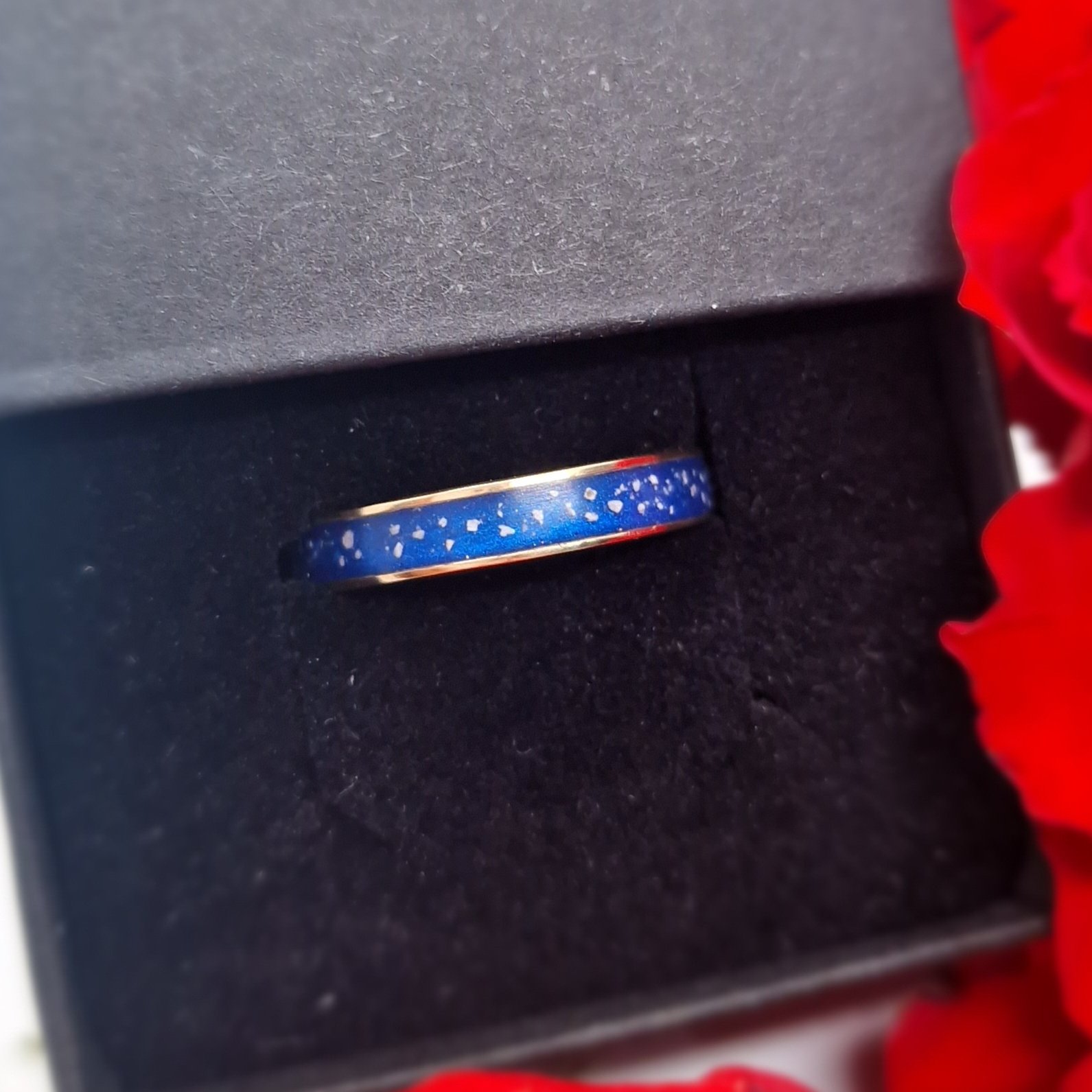 9ct Gold 4mm Inlay Ring