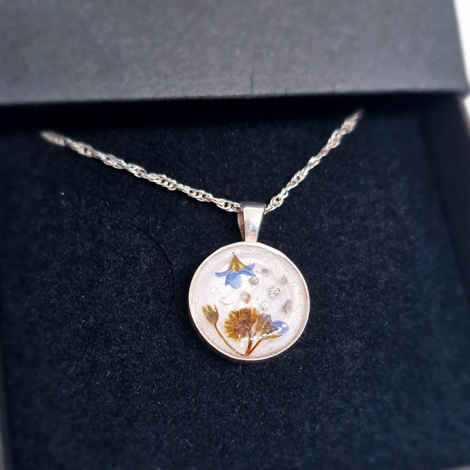 Round Pendant
